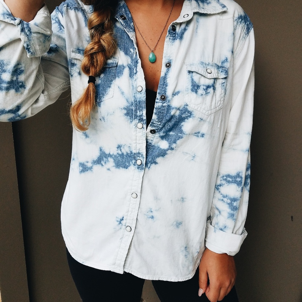 American Eagle Denim Tie Dye Top